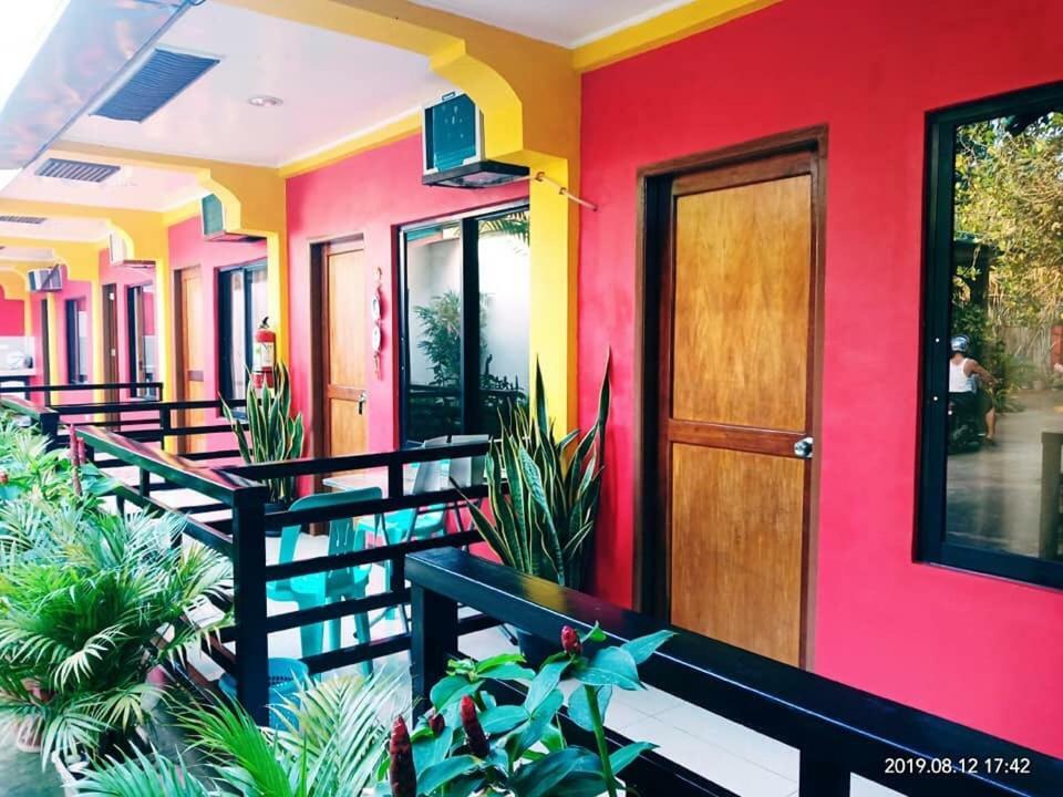 פורטו פרינססה Amelia Homestay מראה חיצוני תמונה
